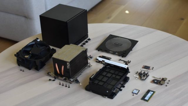Game: Disassembling the Steam Machine suggests Valve are protecting its precious | serenay sarikaya,