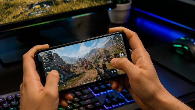 Ultimate Guide to Downloading Apex Legends for Mobile and PC | qqhackslot, game joker gacor, huuuge 